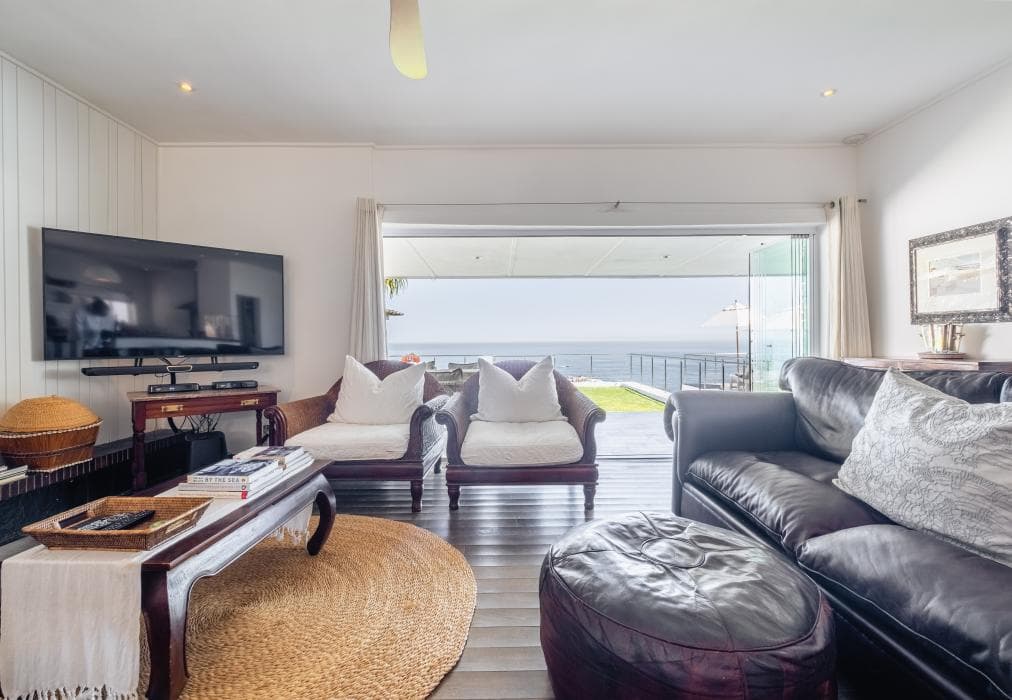 Clifton Sunset: 24/7 Power and Warm Infinity Pool