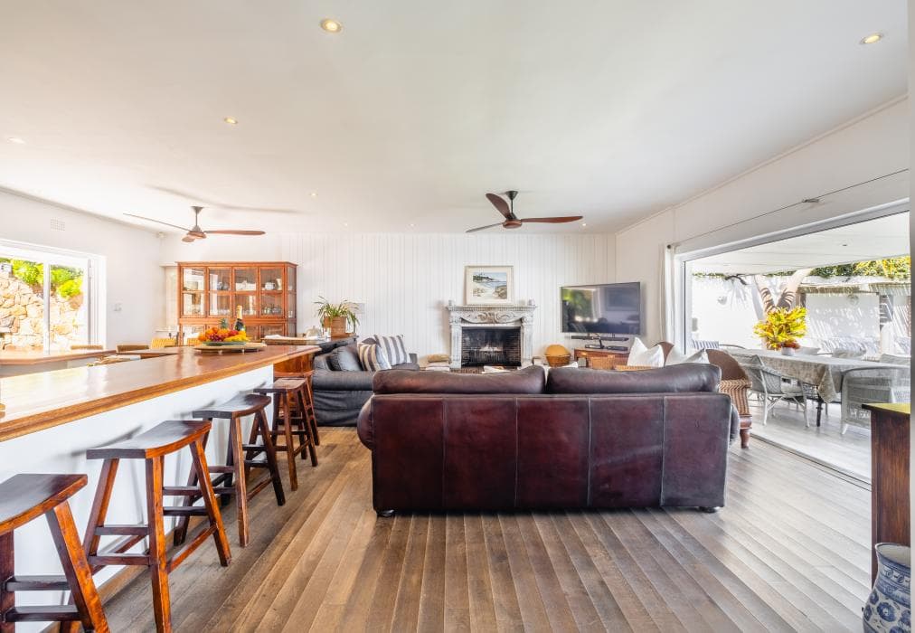 Clifton Sunset: 24/7 Power and Warm Infinity Pool