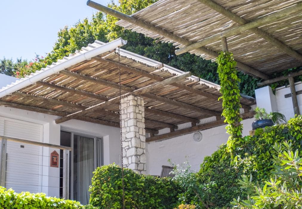 Clifton Sunset: 24/7 Power and Warm Infinity Pool