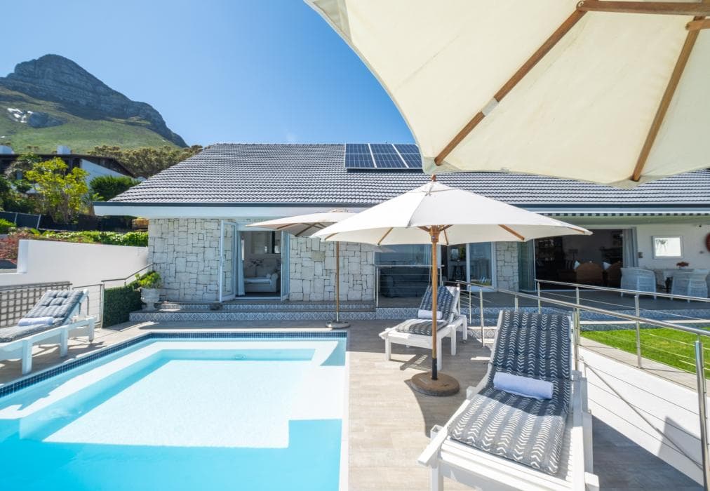 Clifton Sunset: 24/7 Power and Warm Infinity Pool