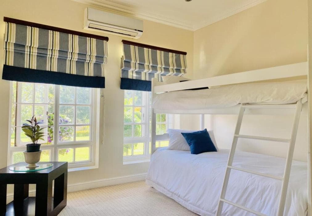 L'Bloom Country House