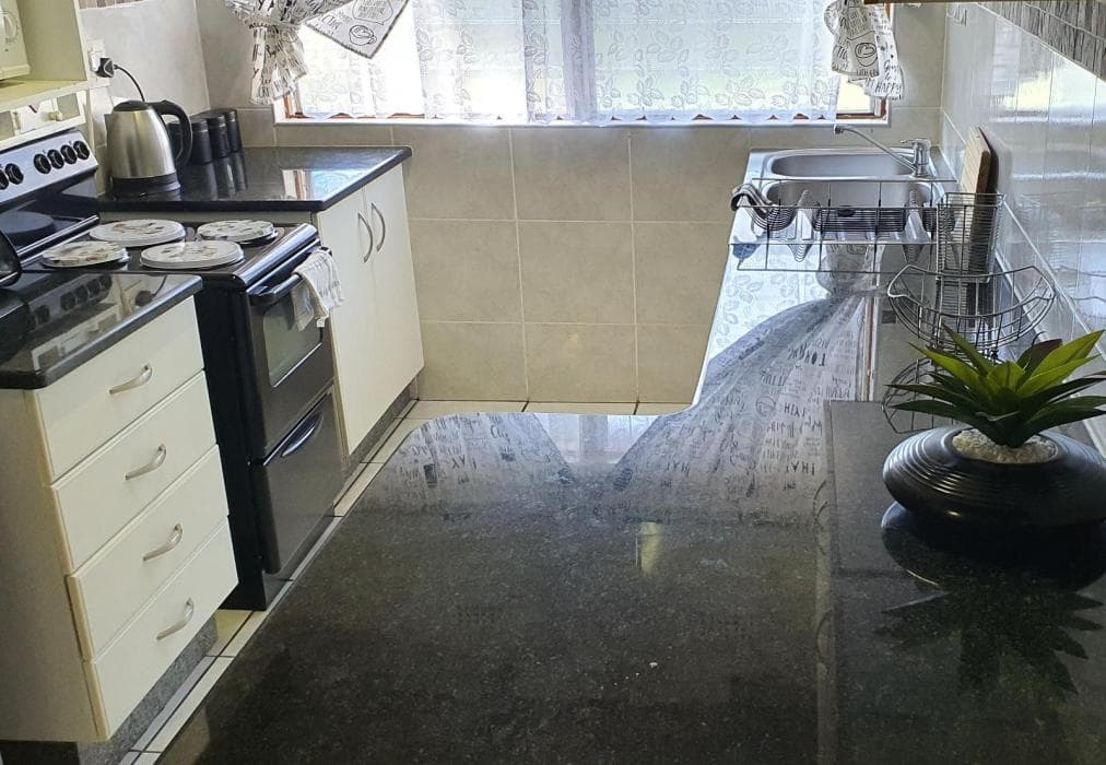 11 Manzini Chalets-Timone's Retreat