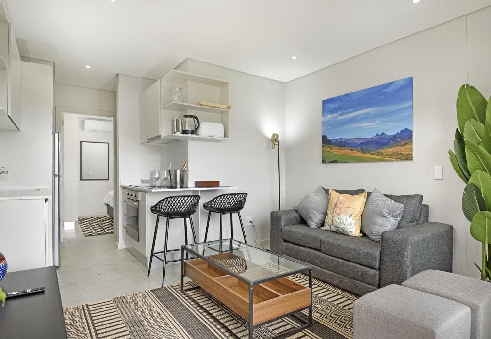 601@2SIX2 Florida Road