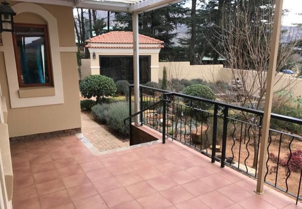 Clarens Butterfly Villa