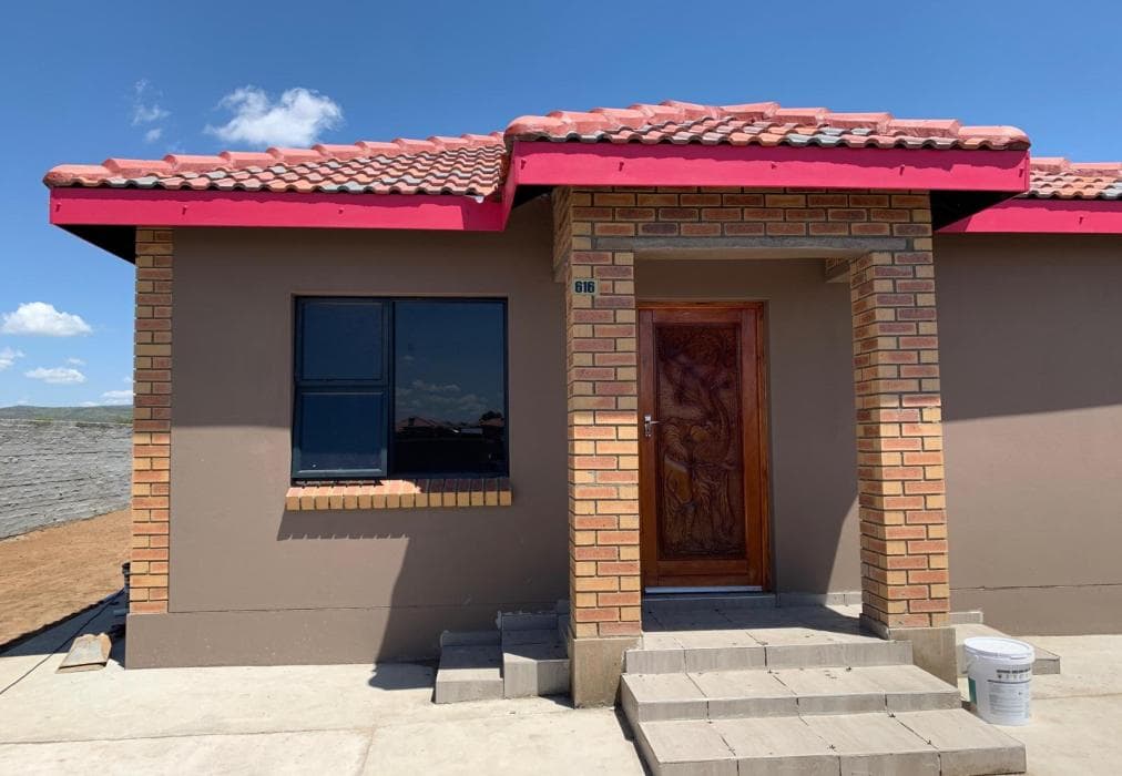 Elephant House, Mogwase