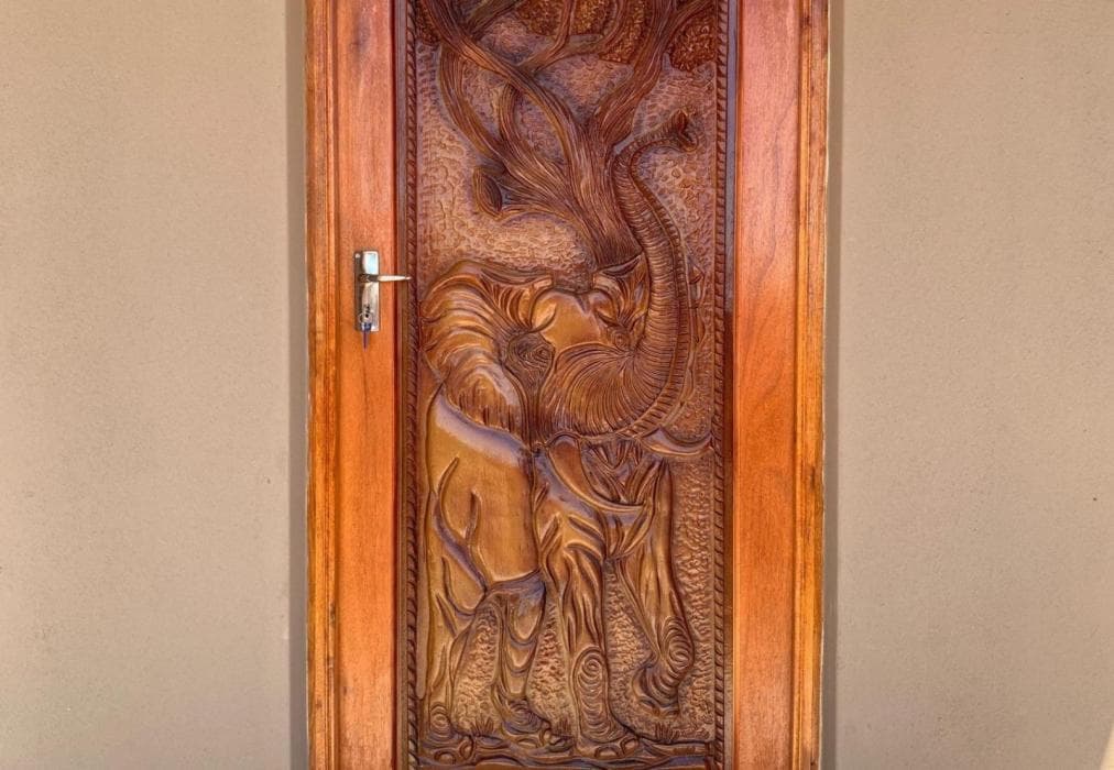 Elephant House, Mogwase