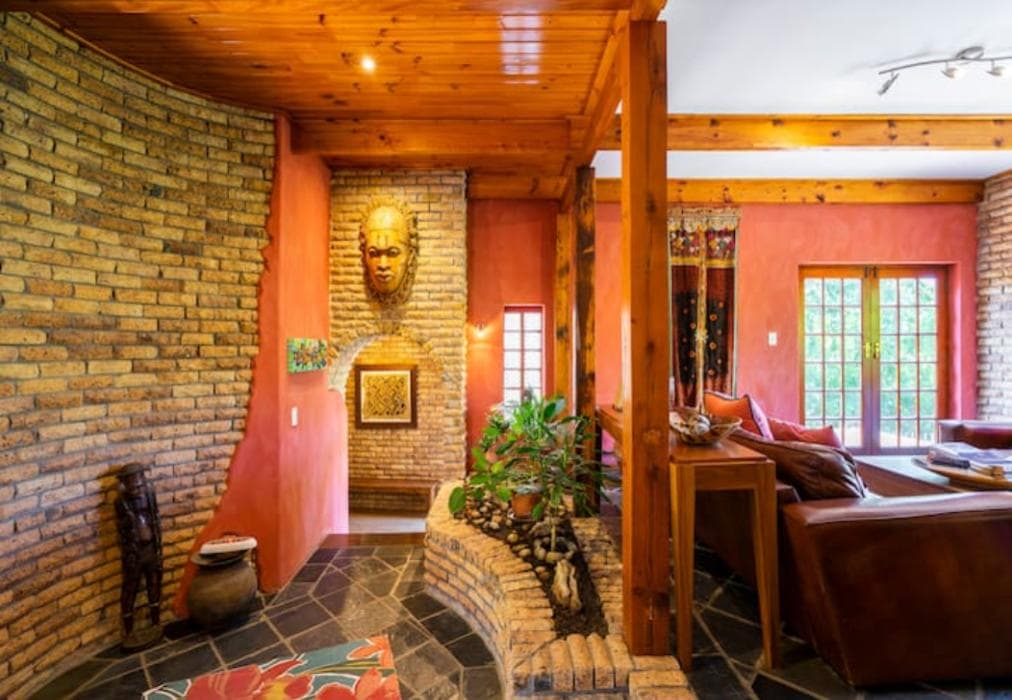 Unique Holiday House