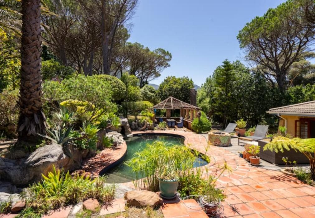 Unique Holiday House