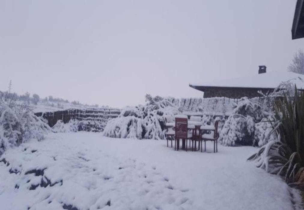 Over The Edge Cottage 1