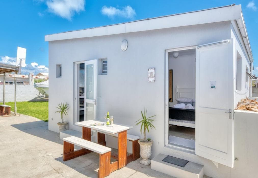 Struisbaai Holiday - Comfortable Stop Over