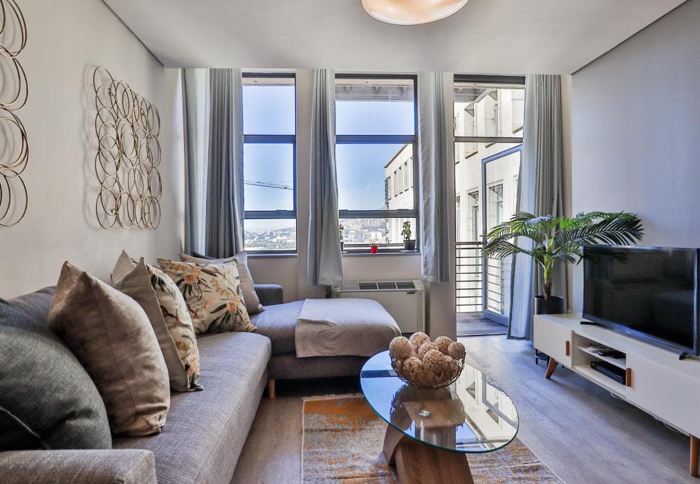 901 Fountain Suites Hotel