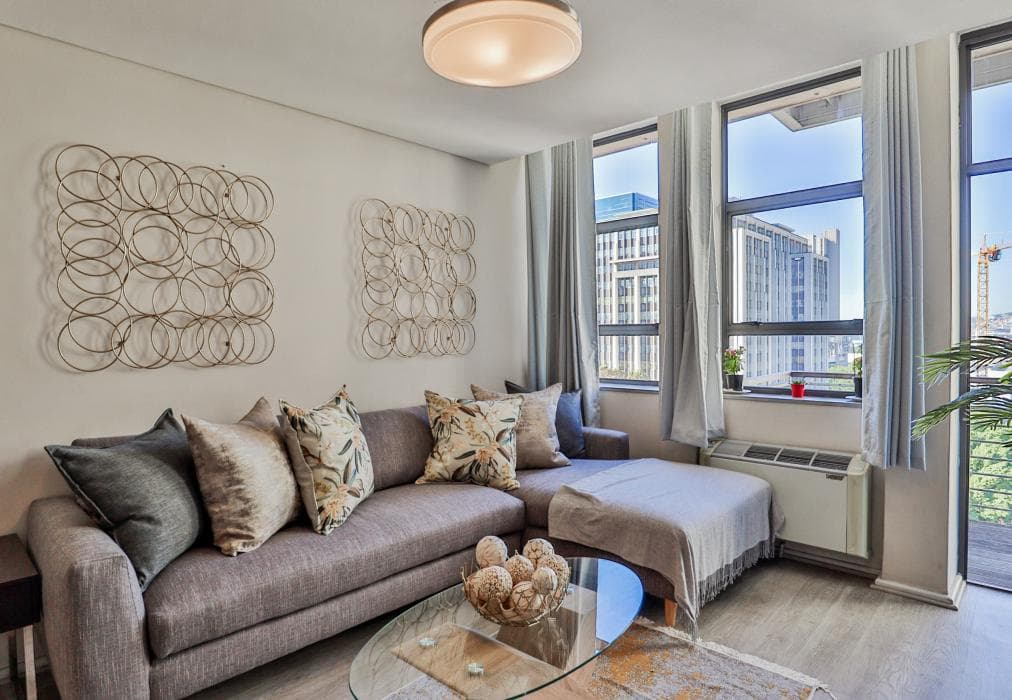 901 Fountain Suites Hotel