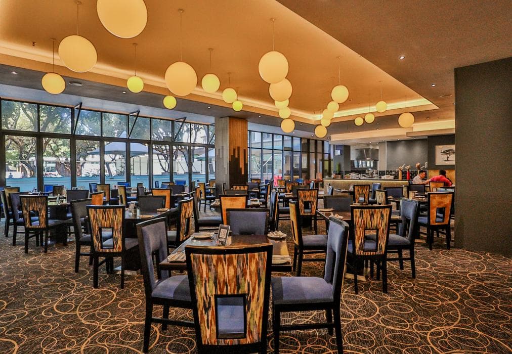 901 Fountain Suites Hotel