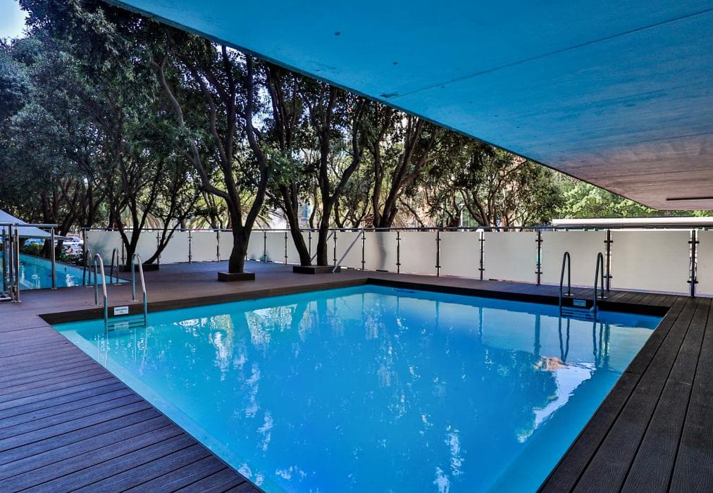 901 Fountain Suites Hotel