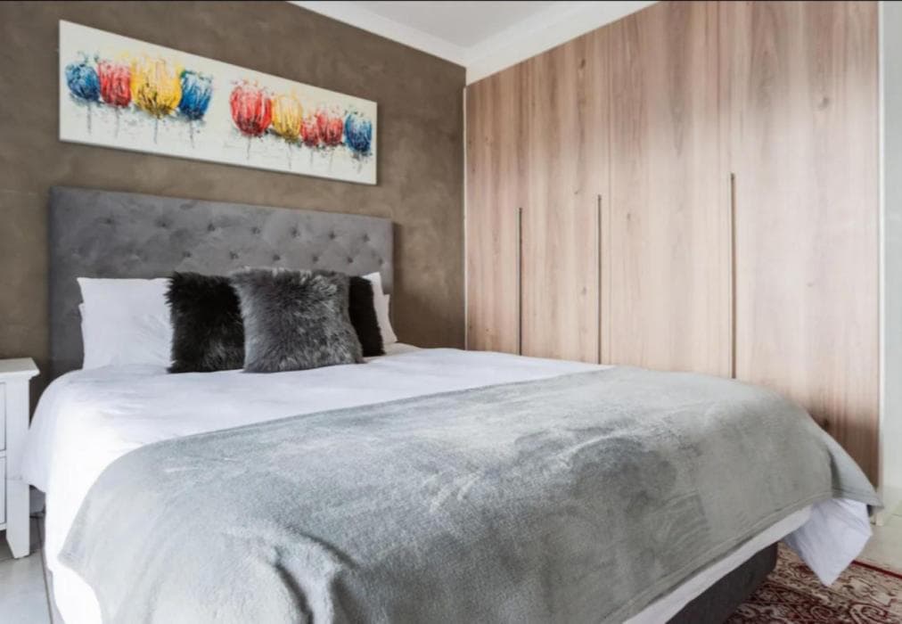 Pax's Paradise Island 1