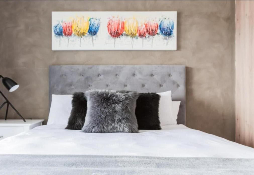 Pax's Paradise Island 1