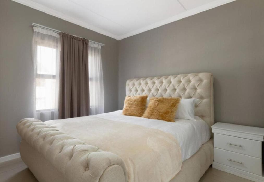 Pax's Luxury Two Bedroom