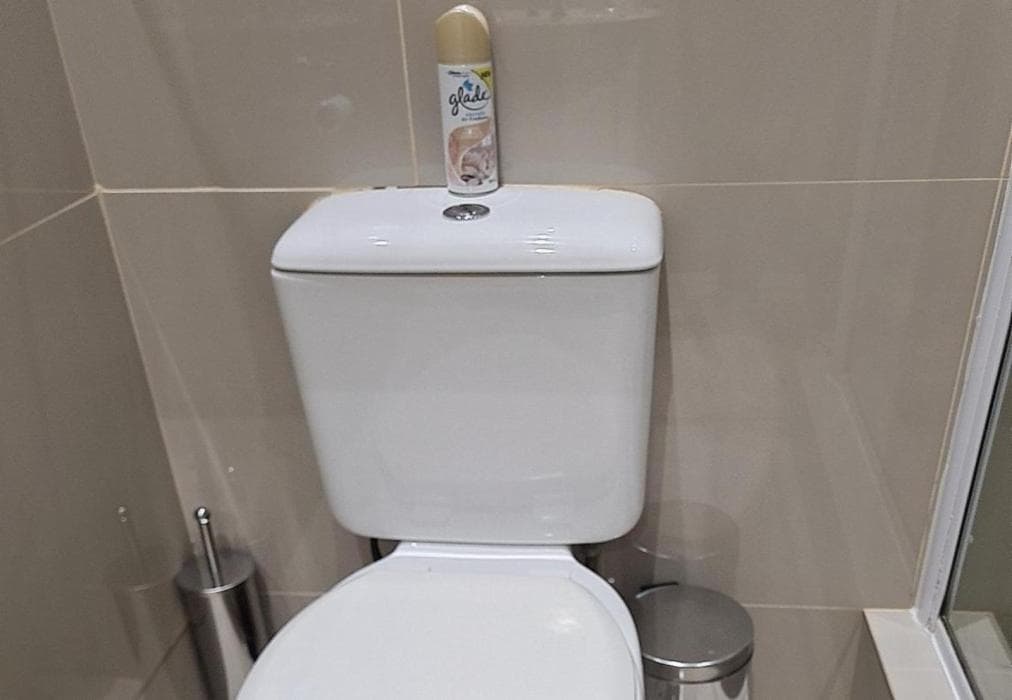 Modern Executive Unit