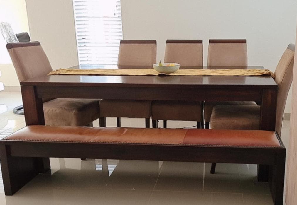 Modern Executive Unit