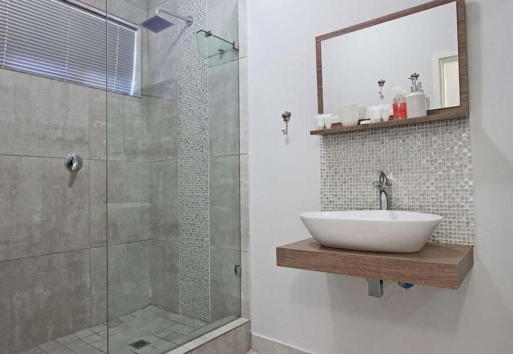 Edward Court 1 Sea View