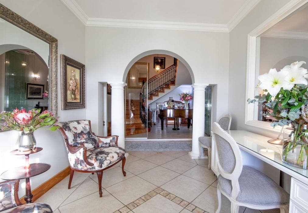 No 4 Boutique Beach House