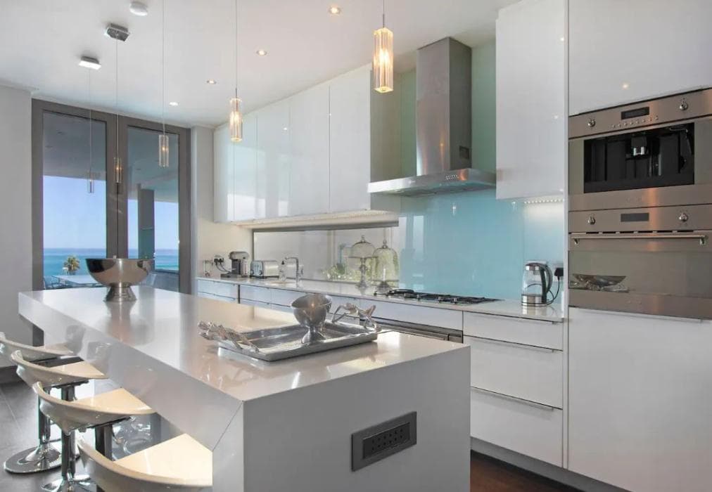 Entire Oceanfront Residence