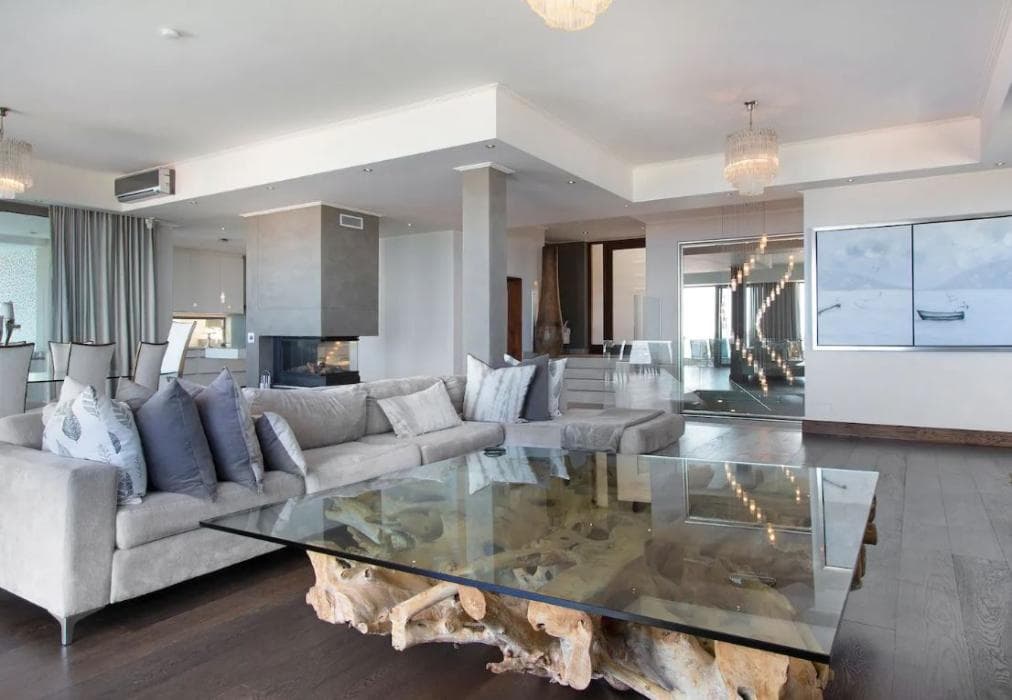 Entire Oceanfront Residence