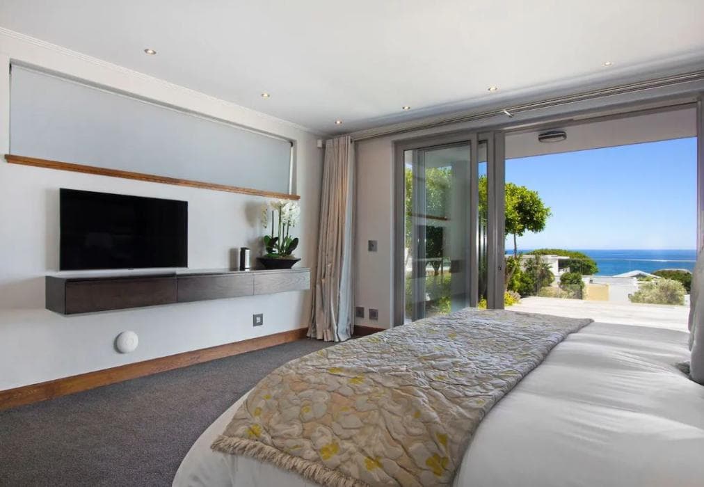 Entire Oceanfront Residence