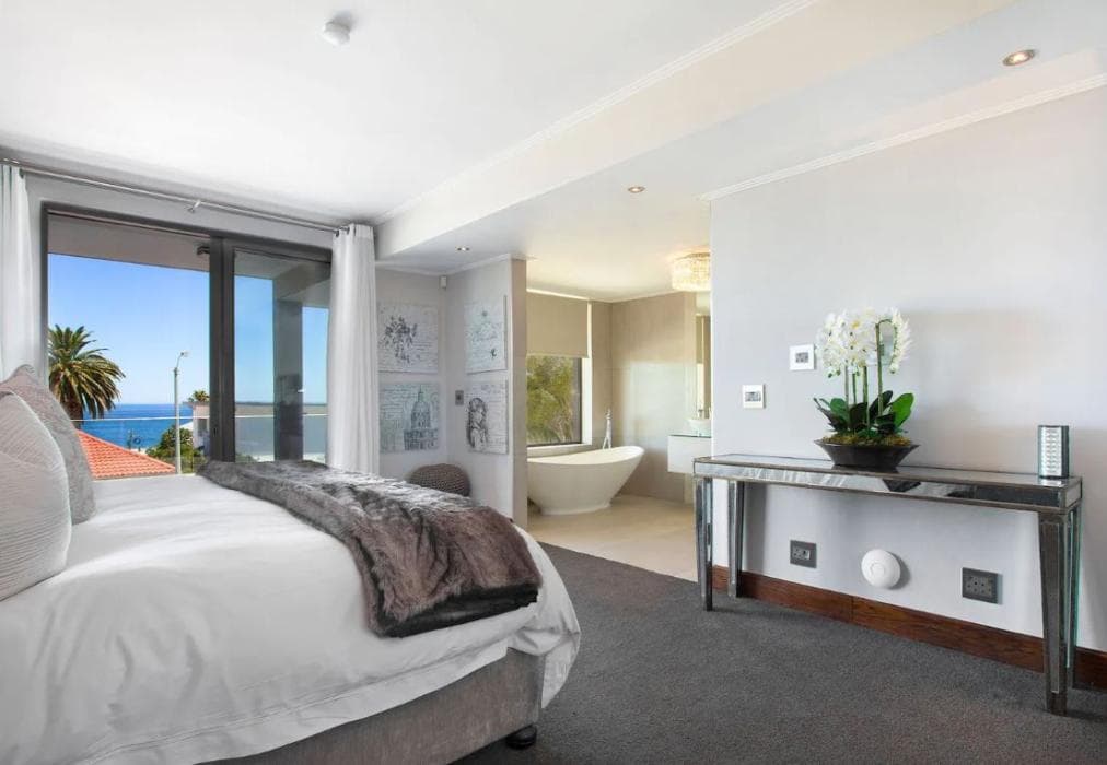 Entire Oceanfront Residence