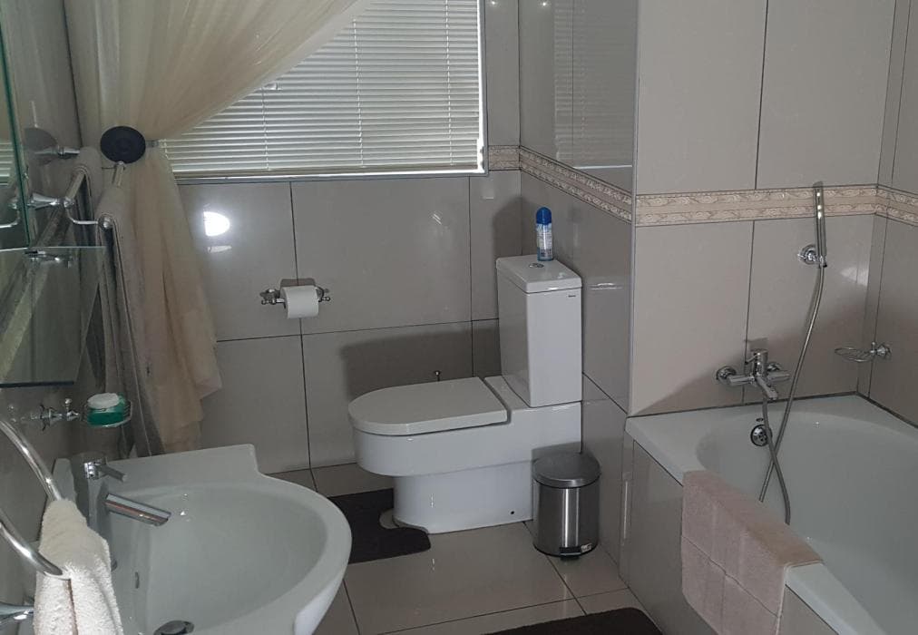 Clarens Golf Villas - 31 A