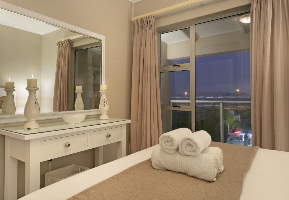 Big Bay Beach Club 21