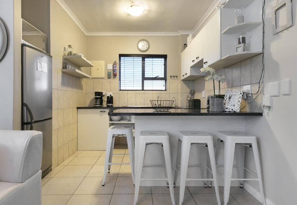 Big Bay Beach Club 21