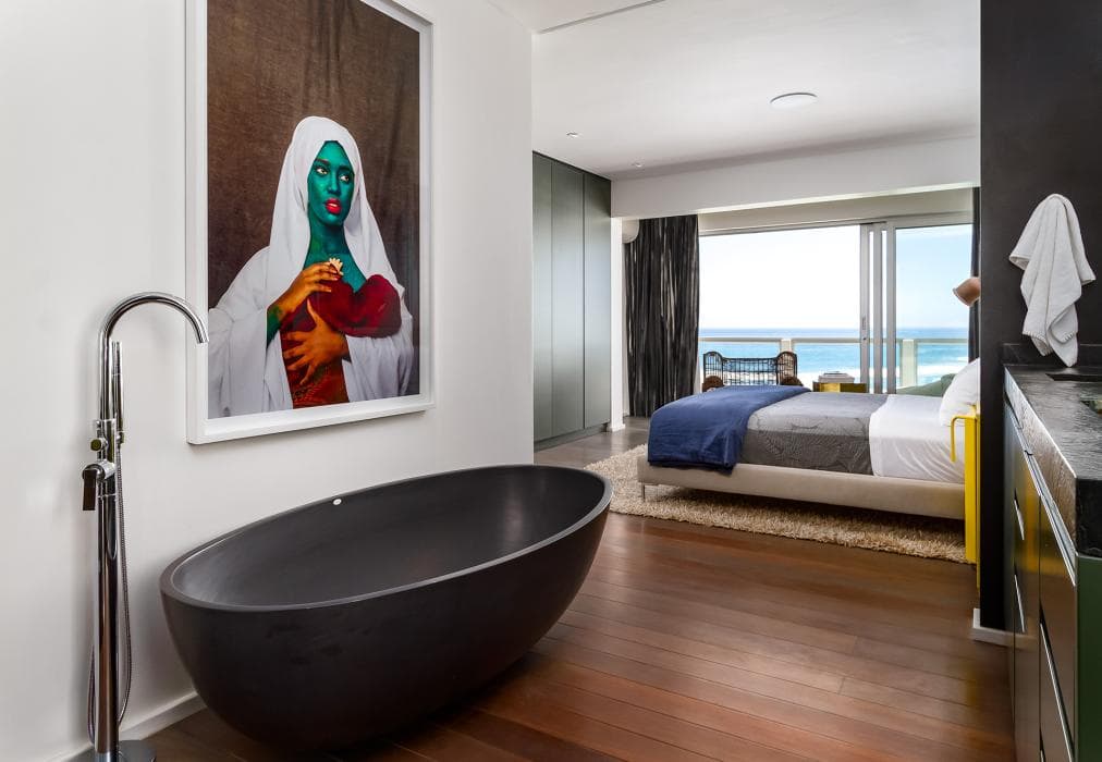 Clifton Art Apartment