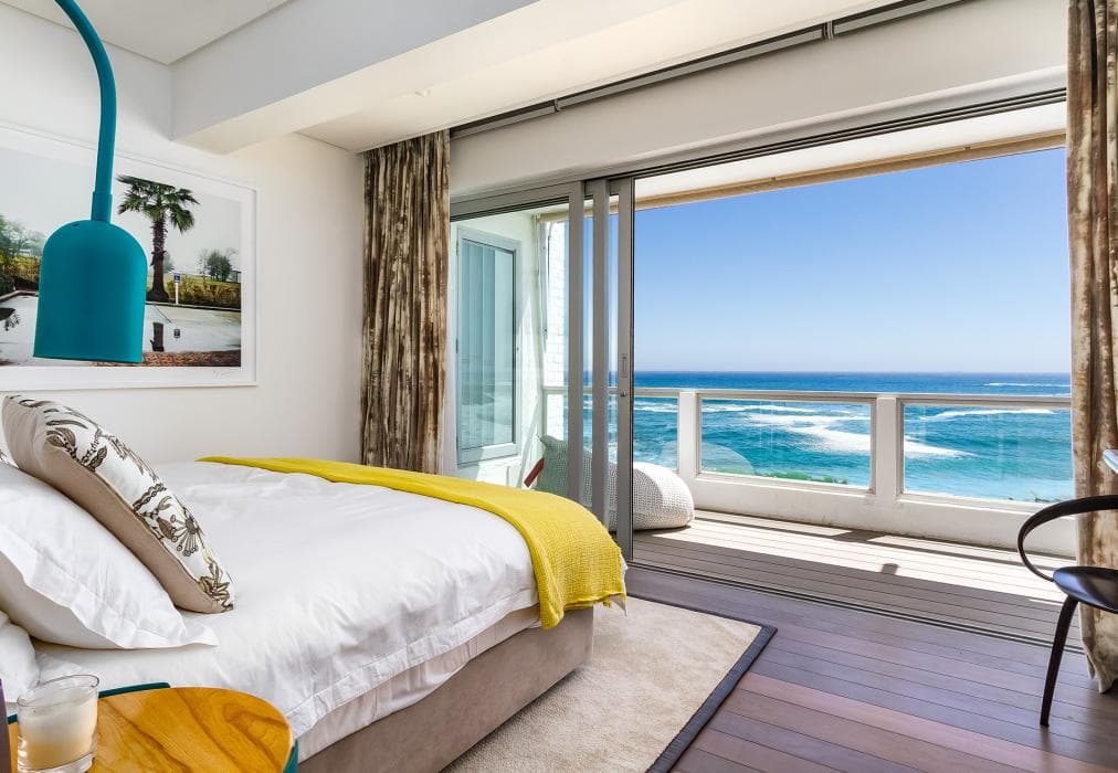 Clifton Art Apartment