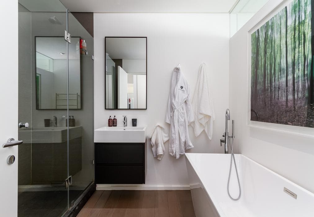 Clifton Art Apartment