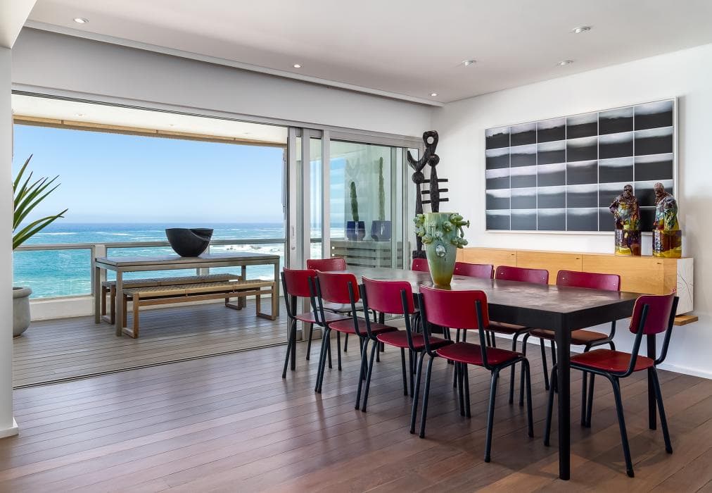 Clifton Art Apartment