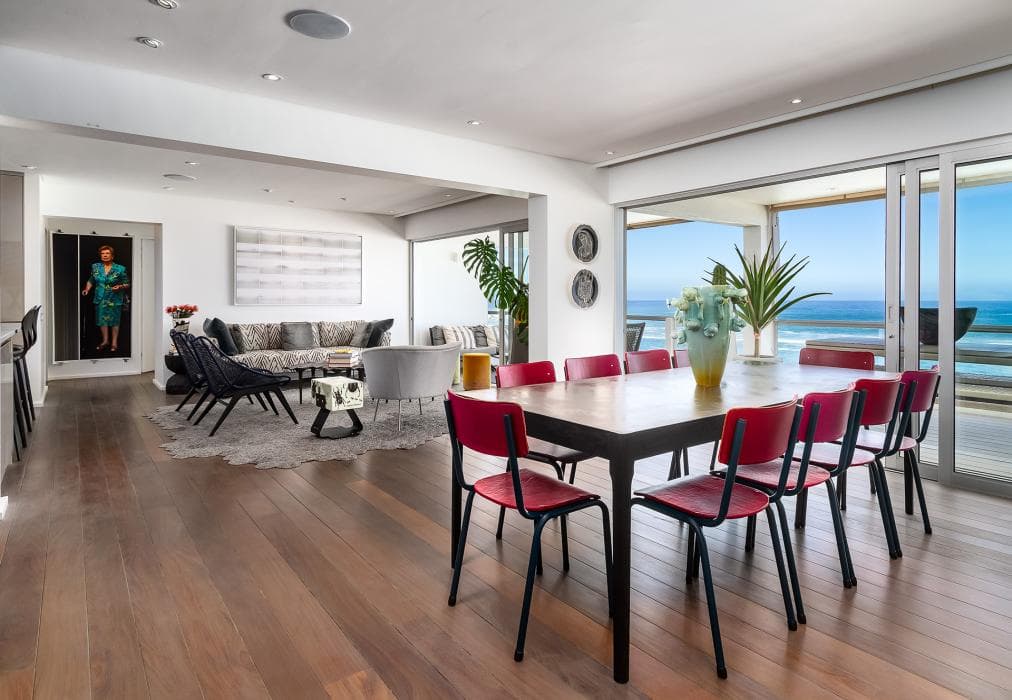 Clifton Art Apartment