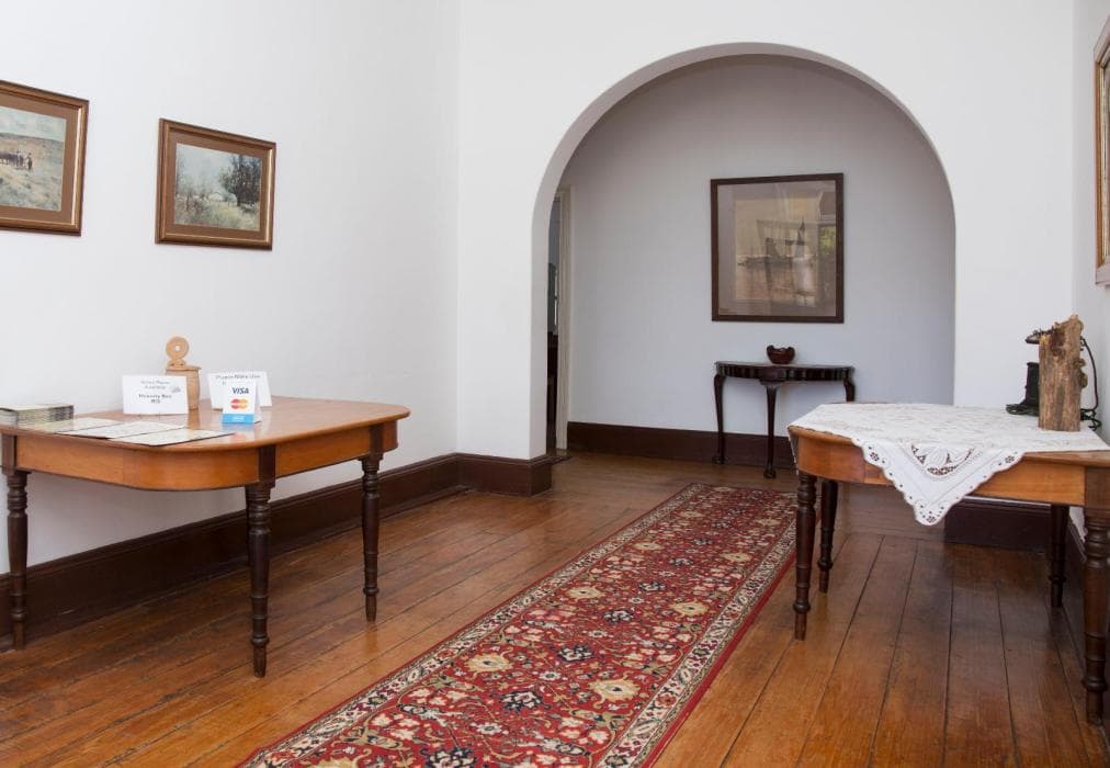 Roode Bloem Farm House