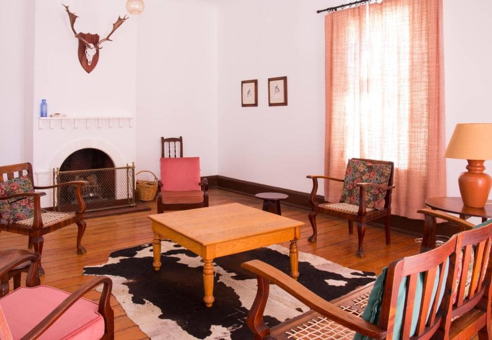 Roode Bloem Farm House