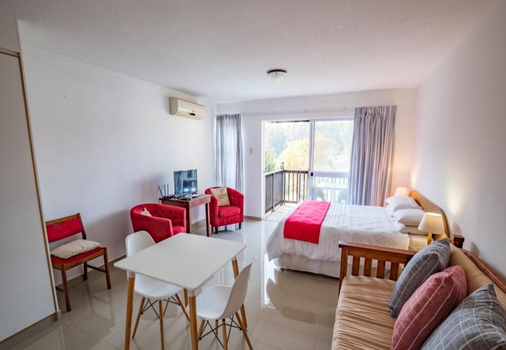 Wild Rocks Accommodation Bachelor Apartment