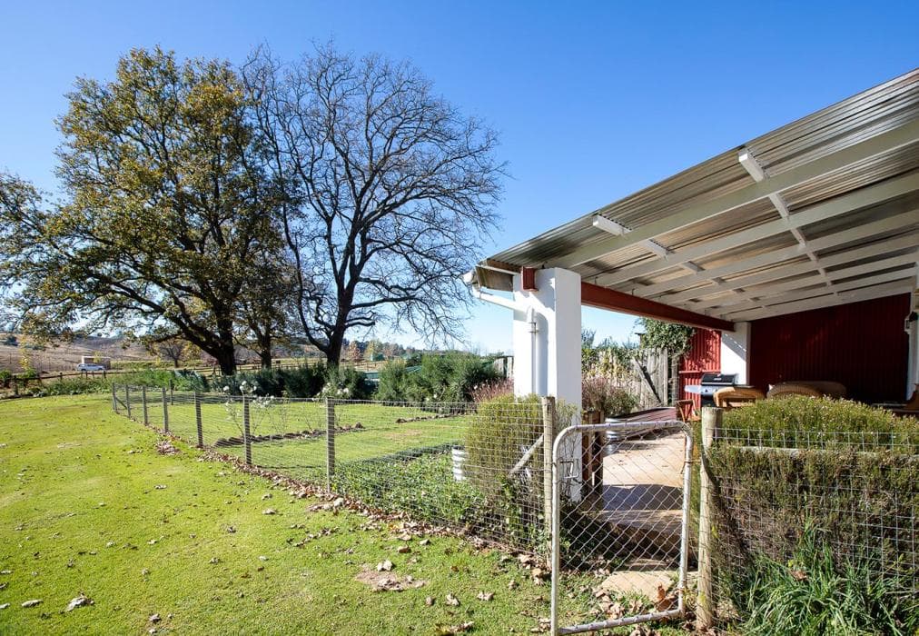 Springvale Farm - The Red Cottage