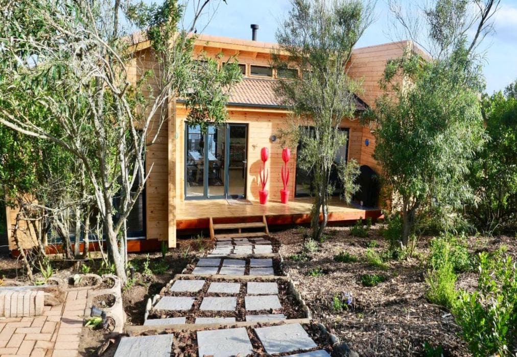 Earth Wind and Ocean 33