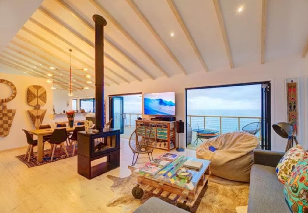 Earth Wind and Ocean 33