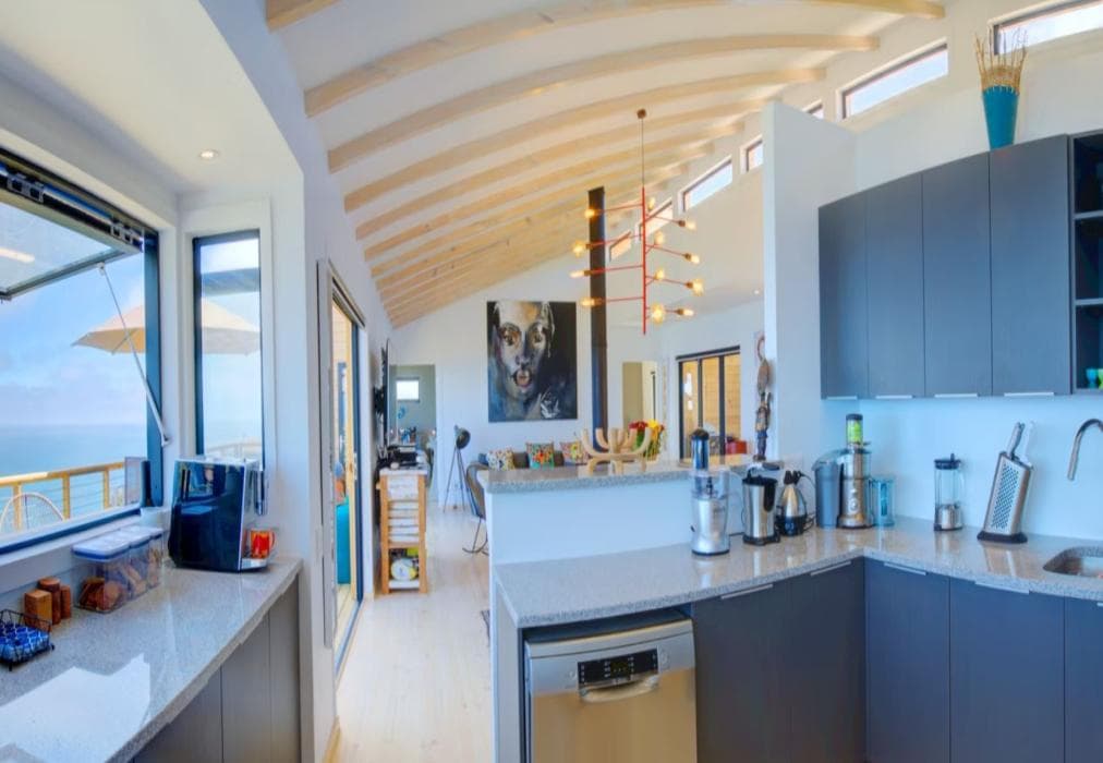 Earth Wind and Ocean 33