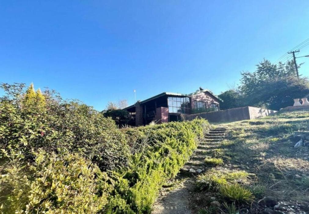 The Hedge @ Dullstroom Cottage