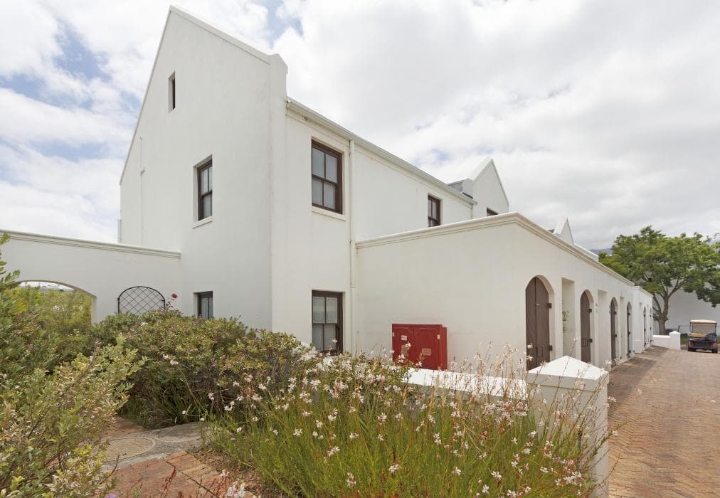 Winelands Golf Lodges 9