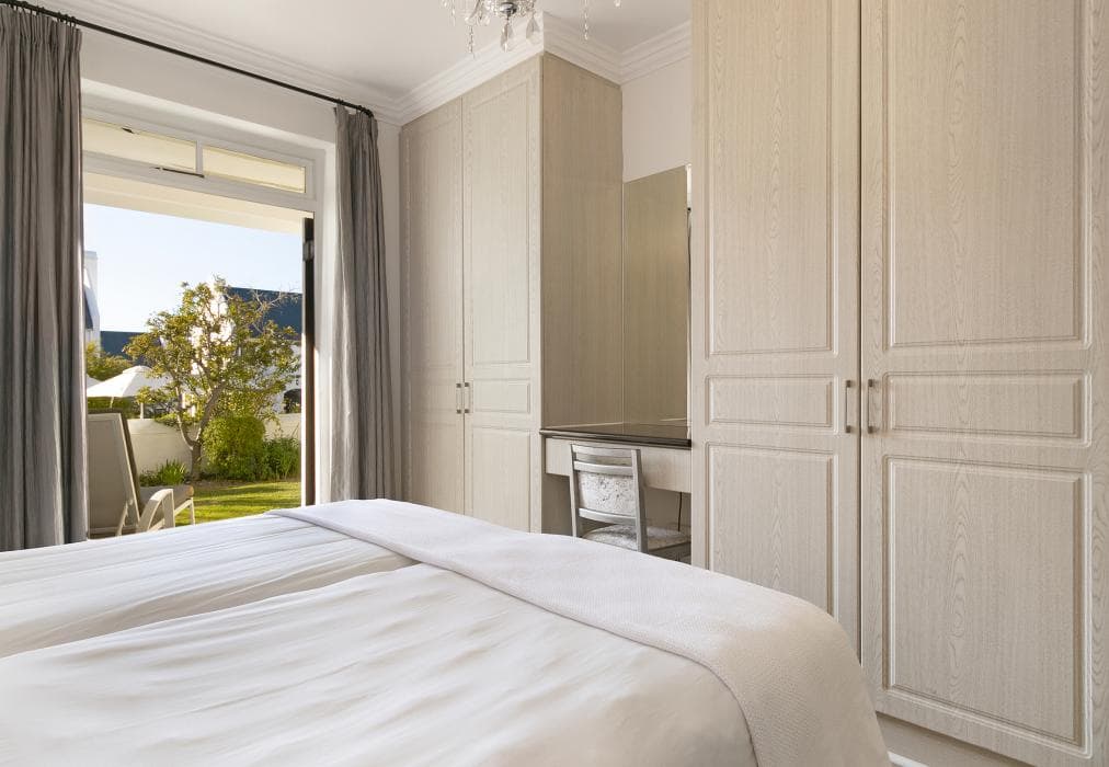 Winelands Golf Lodges 18