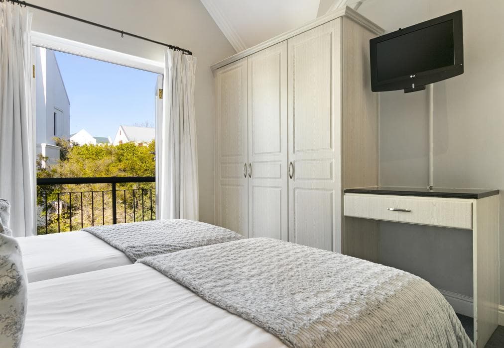 Winelands Golf Lodges 24