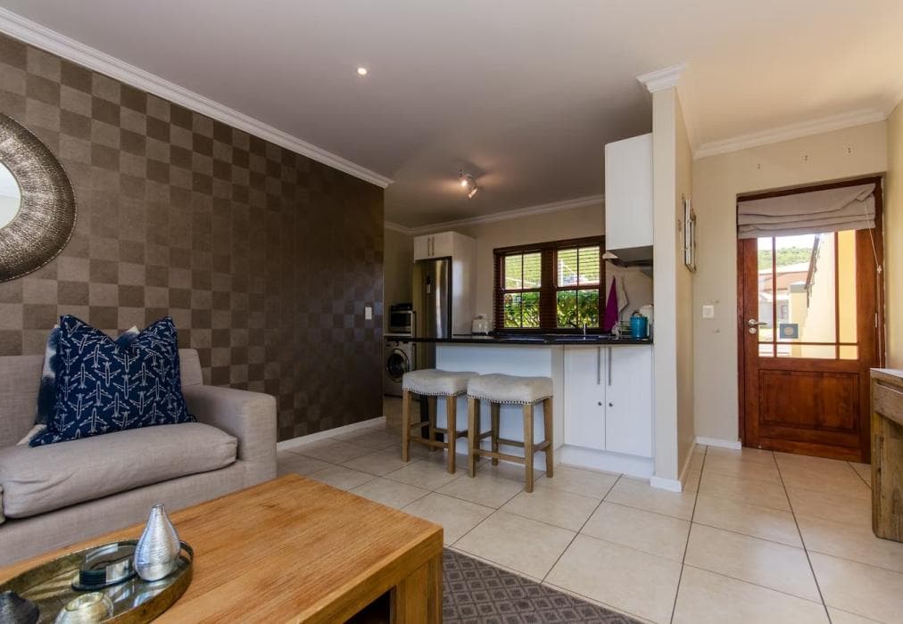 6 Whale Rock Gardens