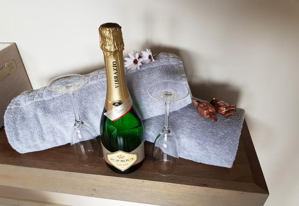 6 Whale Rock Gardens